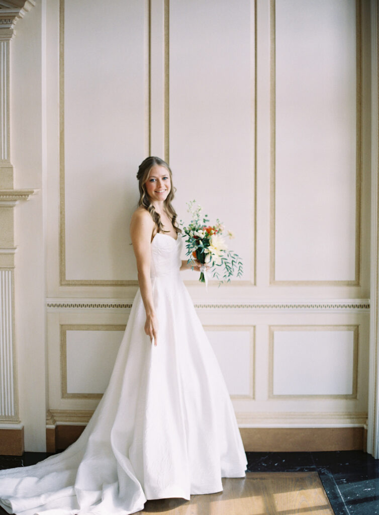 bride portrait estate at river run