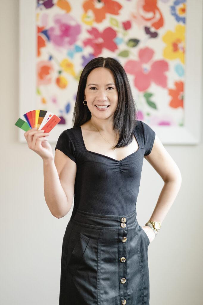Color analysis with swatches