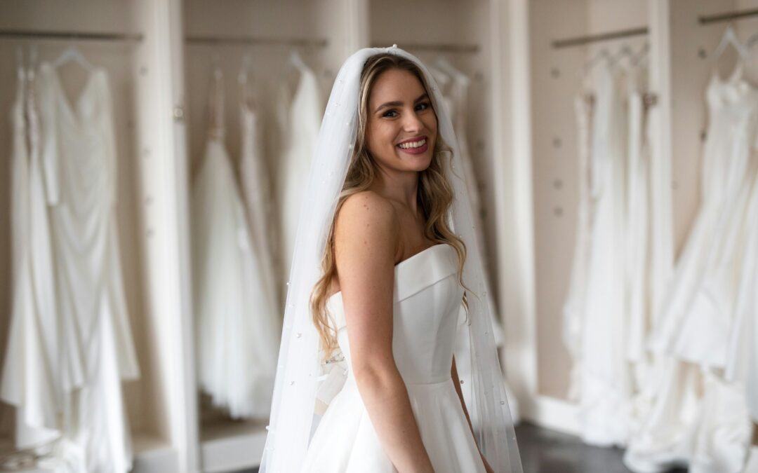 What to Know Before You Go Wedding Gown Shopping