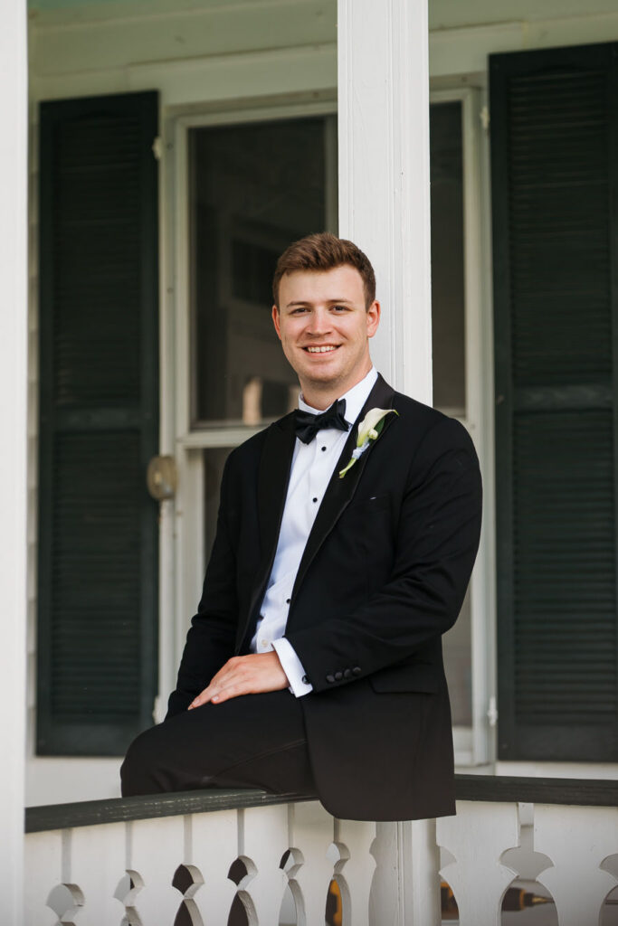 groom portrait
